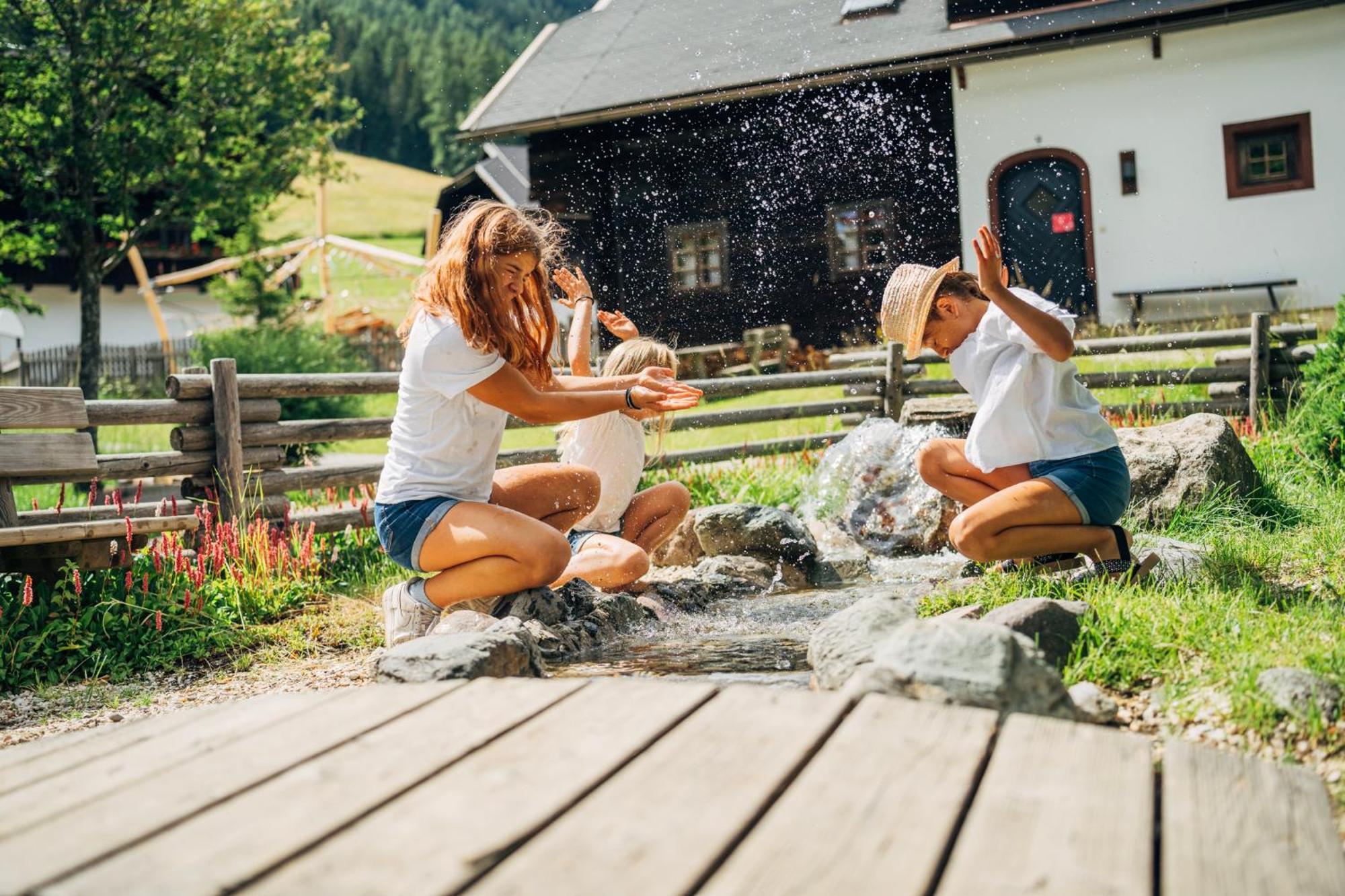 Slow Travel Resort Kirchleitn Бад Клайнкирххайм Екстериор снимка
